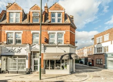 Properties to let in Richmond Road - TW1 2EJ view1