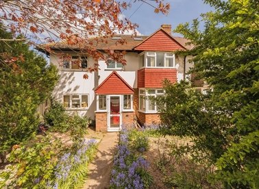 Properties to let in Rivermeads Avenue - TW2 5JJ view1