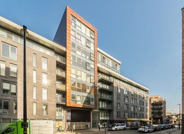 Properties to let in Roach Road - E3 2GY view1