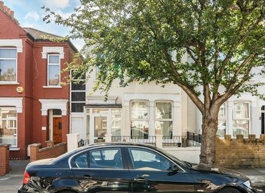 Properties to let in Rookstone Road - SW17 9NQ view1