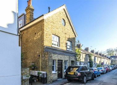 Properties to let in Rosedale Road - TW9 2SX view1