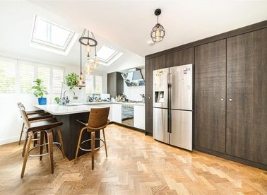 Properties to let in Rotherham Walk - SE1 0XE view1