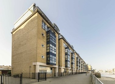 Properties to let in Rotherhithe Street - SE16 5UA view1