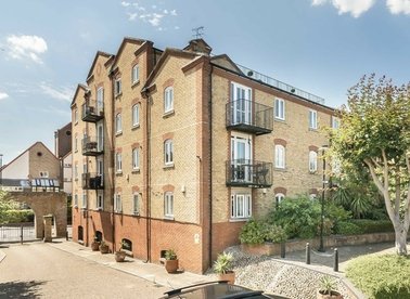Properties let in Rotherhithe Street - SE16 5FT view1