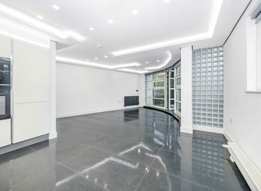 Properties to let in Royal College Street - NW1 0SG view1