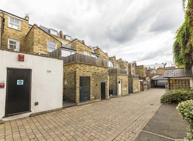 Properties to let in Rush Hill Mews - SW11 5NB view1