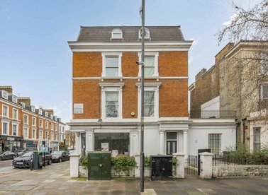 Properties let in Russell Gardens - W14 8EZ view1