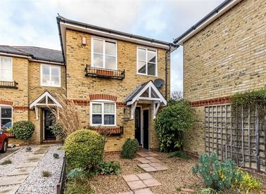 Properties let in Saddlers Mews - KT1 4AW view1
