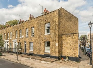 Properties let in Salmon Lane - E14 7NA view1