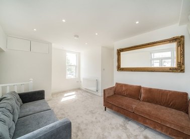 Properties let in Selkirk Road - SW17 0EP view1