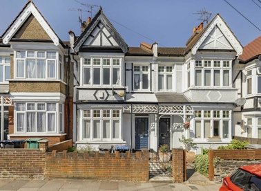 Properties to let in Sellons Avenue - NW10 4HG view1