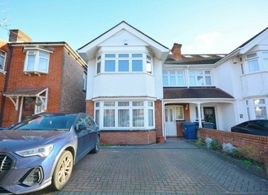 Properties let in Sevington Road - NW4 3RS view1