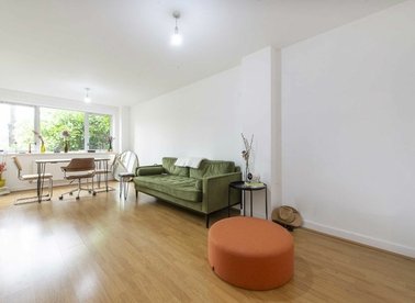 Properties let in Shacklewell Lane - E8 2FG view1