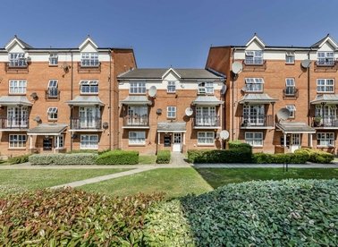 Properties let in Shaftesbury Gardens - NW10 6LJ view1