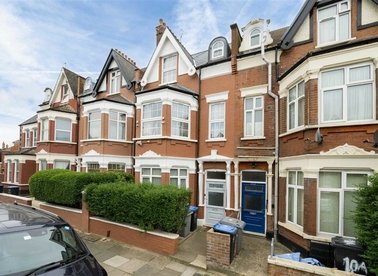 Properties to let in Sheldon Road - NW2 3AL view1