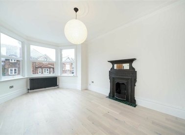 Properties to let in Sheldon Road - NW2 3AL view1