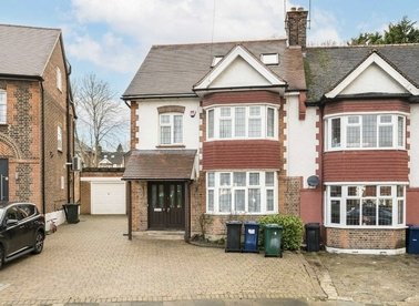 Properties to let in Singleton Scarp - N12 7AR view1