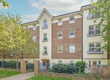 Properties let in Skerne Walk - KT2 5LQ view1