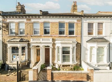 Properties to let in Solon Road - SW2 5UU view1