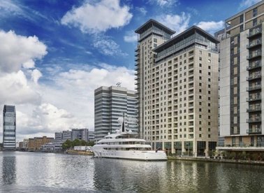 Properties to let in South Quay Square - E14 9RZ view1