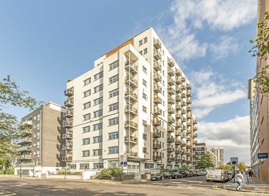 Properties to let in Southgate Road - N1 3GN view1
