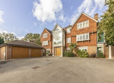 Properties to let in Southwood Avenue - KT2 7HD view1