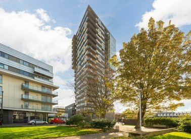 Properties let in Spencer Way - E1 2PW view1