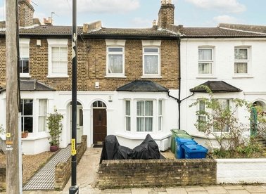 Properties let in St. Francis Road - SE22 8DE view1