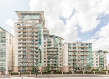 Properties to let in St. George Wharf - SW8 2LQ view1