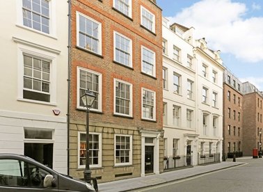 Properties let in St. James's Place - SW1A 1NS view1