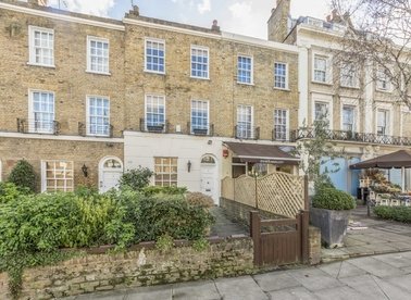 Properties let in St. Johns Wood Terrace - NW8 6JJ view1