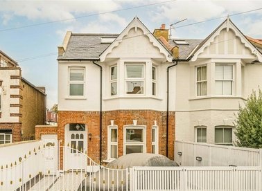 Properties to let in St. Leonards Road - SW14 7NE view1