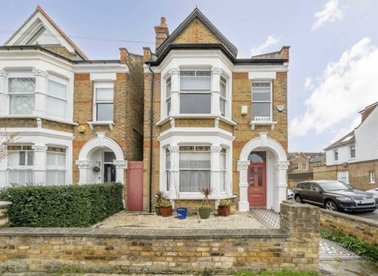 Properties to let in St. Marys Grove - W4 3LL view1