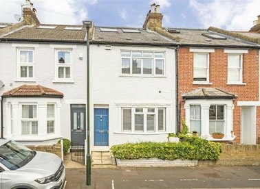 Properties let in Stanley Gardens Road - TW11 8SY view1