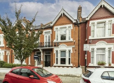 Properties to let in Stapleton Road - SW17 8BA view1