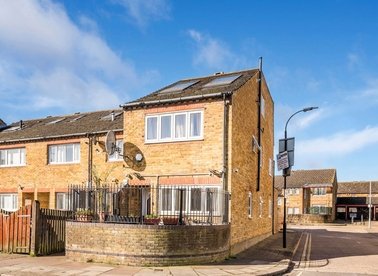 Properties to let in Stevenage Road - SW6 6PB view1