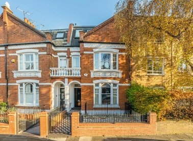 Properties let in Stokenchurch Street - SW6 3TS view1