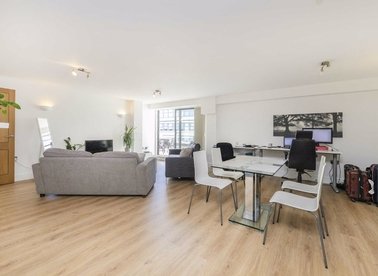 Properties let in Streatham High Road - SW16 1EH view1