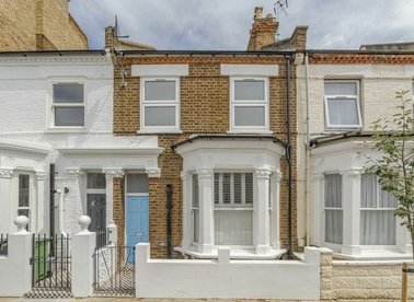 Properties to let in Stronsa Road - W12 9LB view1