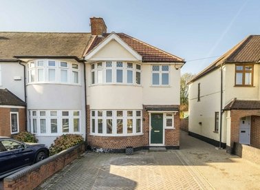 Properties to let in Sussex Avenue - TW7 6LJ view1