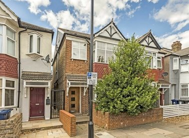 Properties to let in Sydney Road - W13 9EY view1