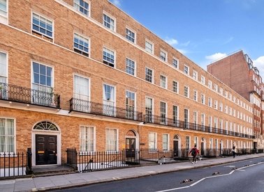 Properties to let in Tavistock Place - WC1H 9RD view1