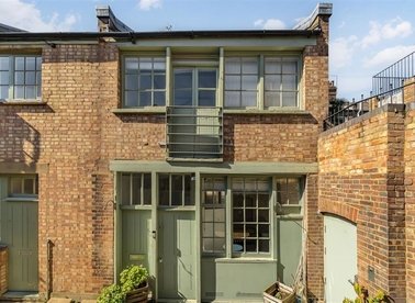 Properties to let in Temple Yard - E2 6QD view1