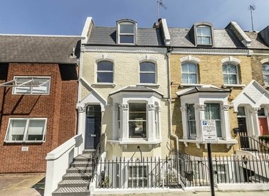 Properties to let in Tetcott Road - SW10 0SA view1