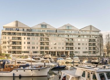 Properties let in Thames Quay - SW10 0UY view1
