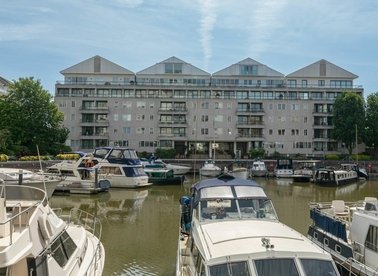 Properties to let in Thames Quay - SW10 0UY view1