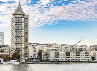 Properties to let in Thames Quay - SW10 0UY view1