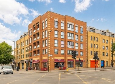 Properties to let in The Broadway - UB6 9FJ view1