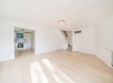 Properties to let in The Downs - SW20 8HP view1