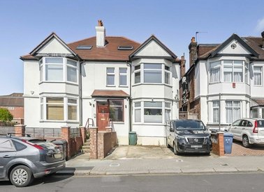 Properties to let in The Drive - NW11 9SU view1